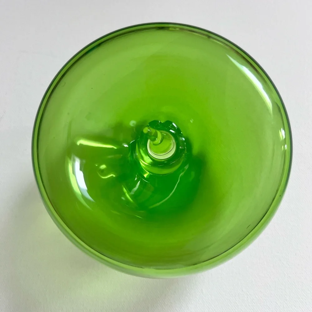 Z-Gallerie Green Glass Apple Paperweight